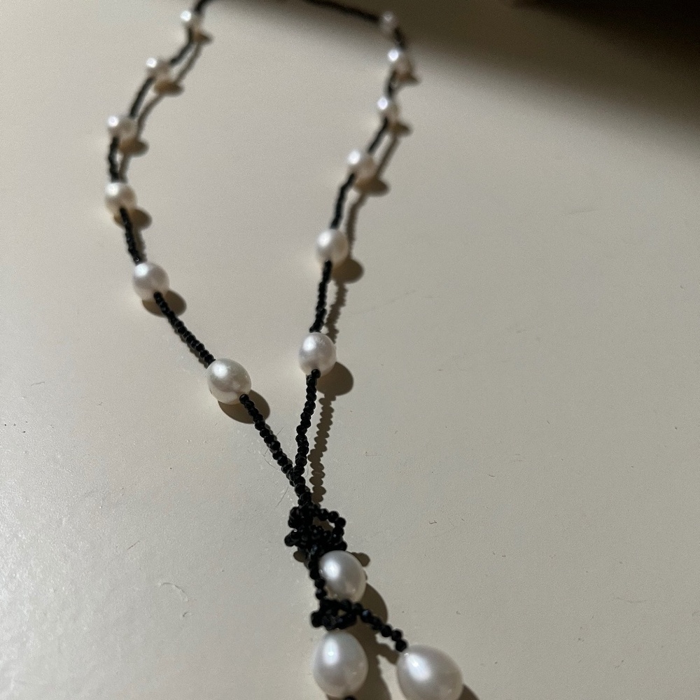 Very Chic! Saks Fifth Avenue Pearl necklace